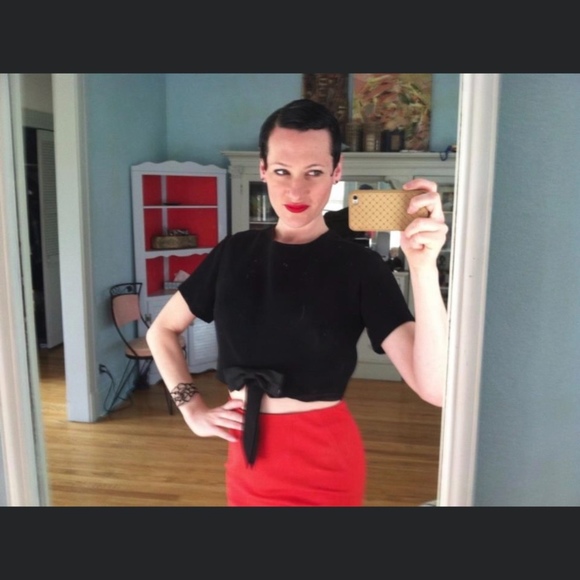 Meet your Posher, Melanie - Picture 1 of 1